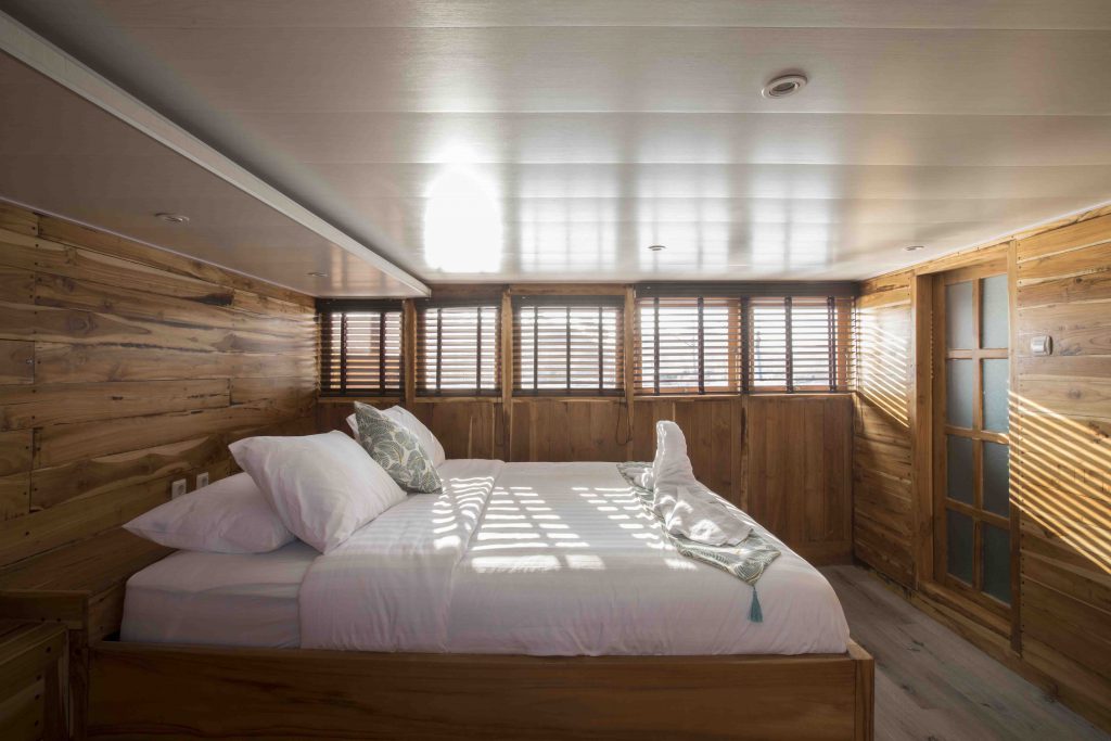 suite cabin kapal cordelia phinisi komodo labuan bajo