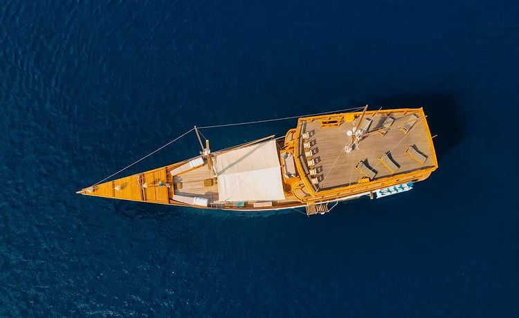 Boat Rental Package "Andamari" Liveaboard - Phinisi Charter - Labuan Bajo 2022