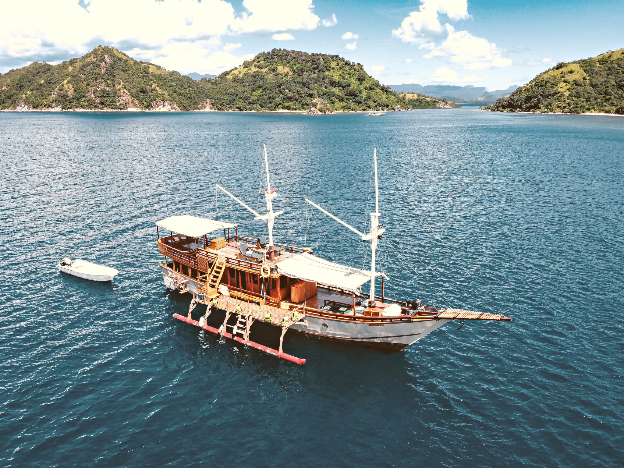 Boat Rental Package "KLM Jofiel" Komodo Liveaboard - Charter - Prices - Itinerary - Labuan Bajo 2022