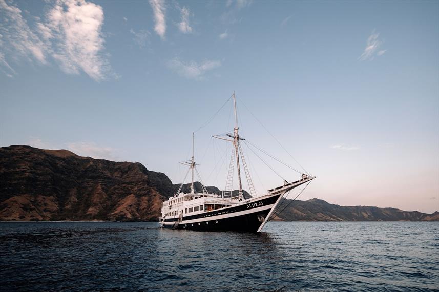 Boat Rental Package "Aliikai Voyage" - Creating Your Lifelong Sailing Memories - Labuan Bajo - Packages - 2022 Prices