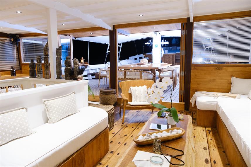 Boat Rental Package "Aliikai Voyage" - Creating Your Lifelong Sailing Memories - Labuan Bajo - Packages - 2022 Prices