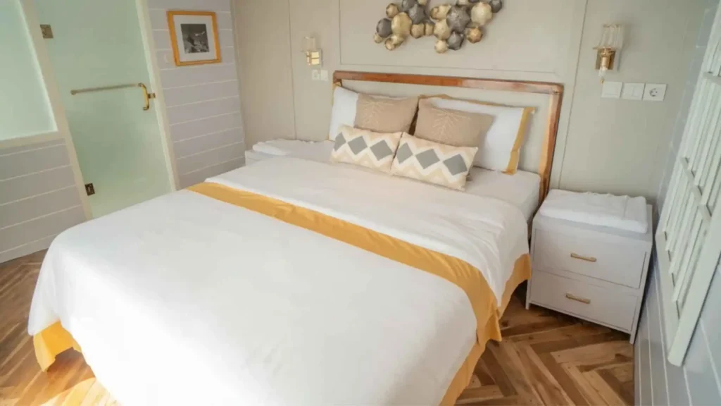 kamar suite nara phinisi